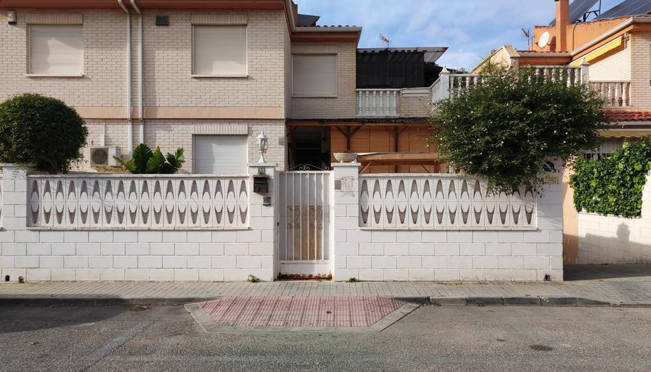 Foto 1 de Casa adosada en venda a Calle Costa Dorada, Petrer, Alicante