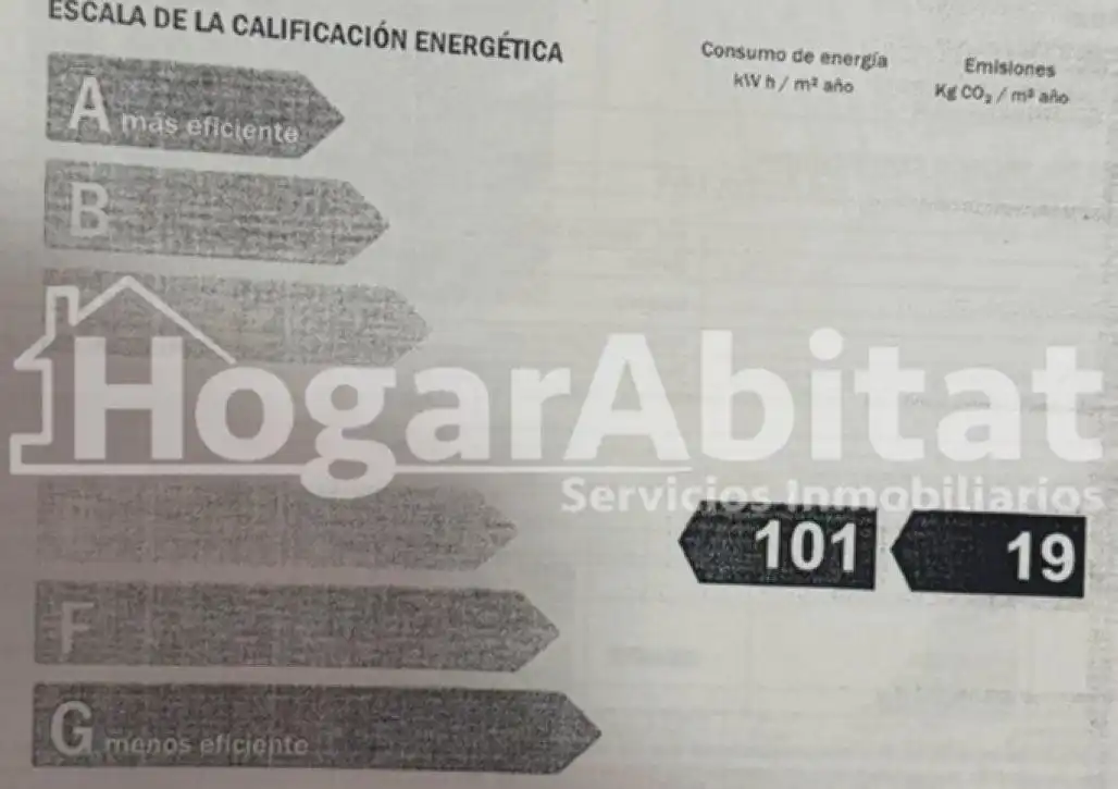 Vista exterior de Pis en venda en Piles amb Traster, Moblat i Alarma
