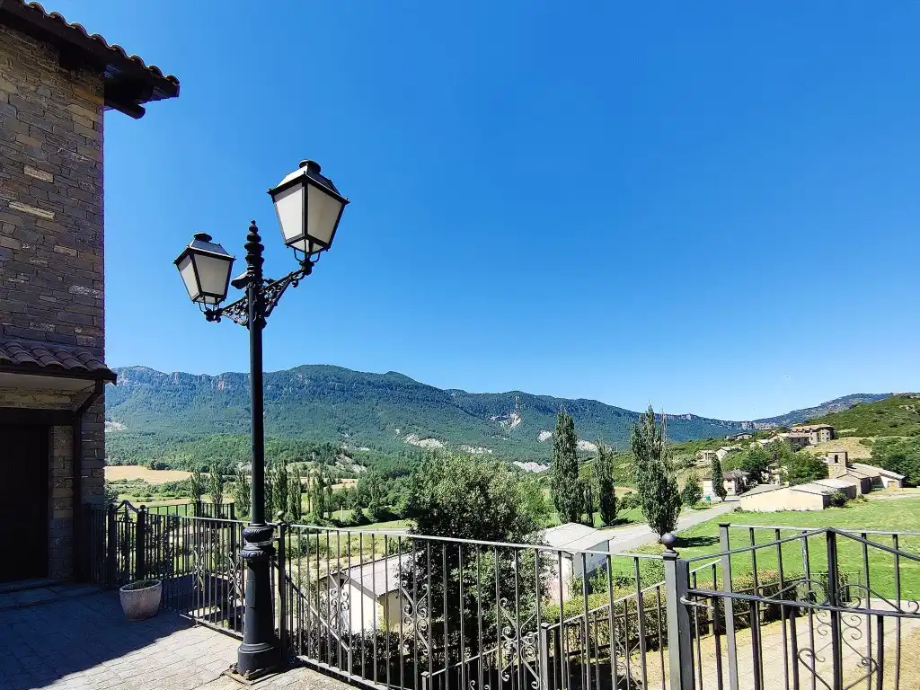 Exterior view of Houses for sale in Valle de Lierp