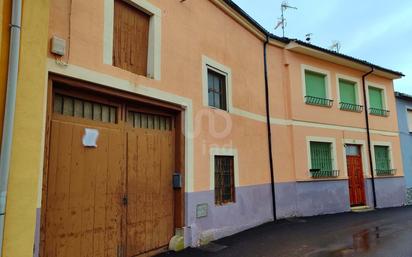 Vista exterior de Casa o xalet en venda en Villares de Órbigo