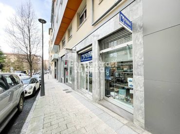 Local comercial en venta en Calle Aduana 6
