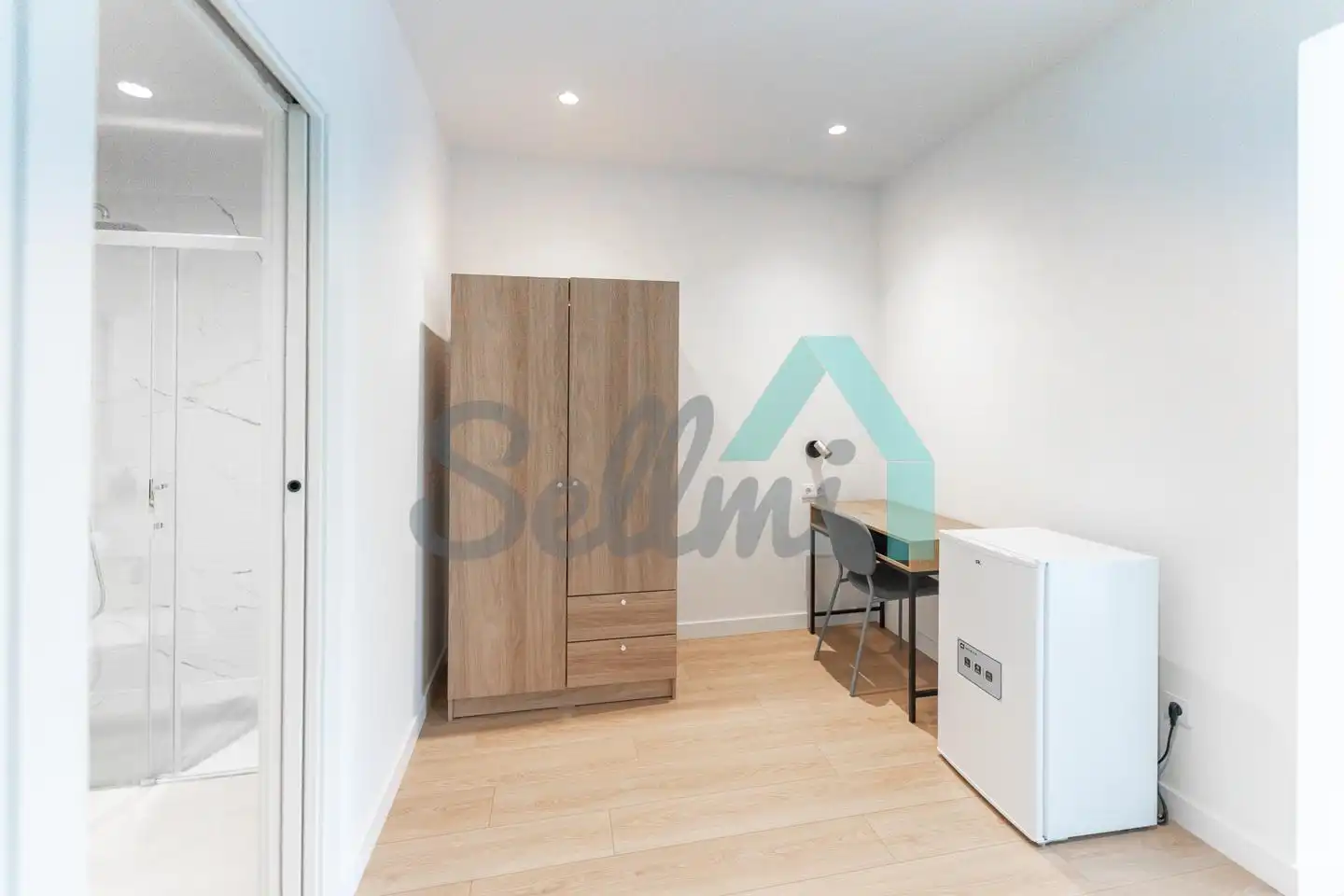 Habitación de Piso para compartir en Oviedo  con Aire acondicionado, Calefacción y Jardín privado