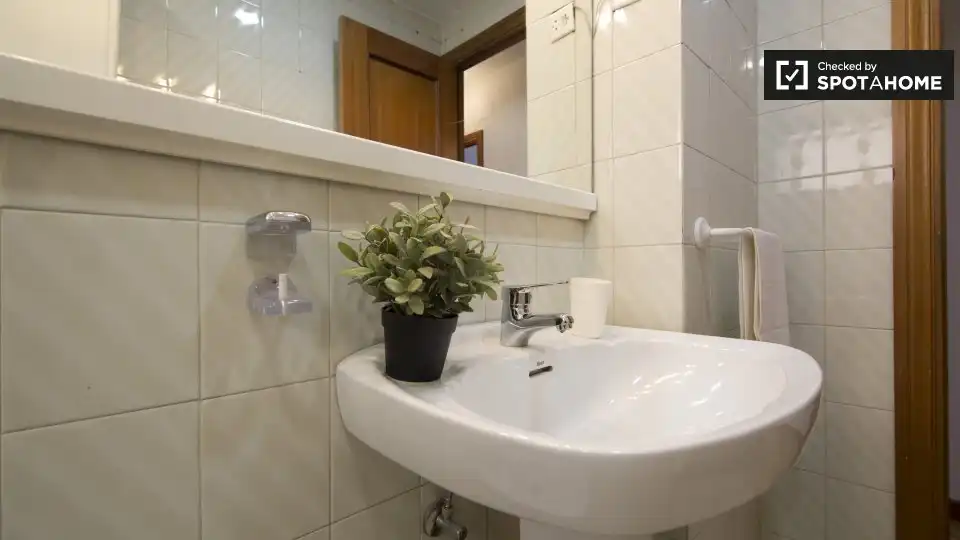 Room in Madrid, Madrid
