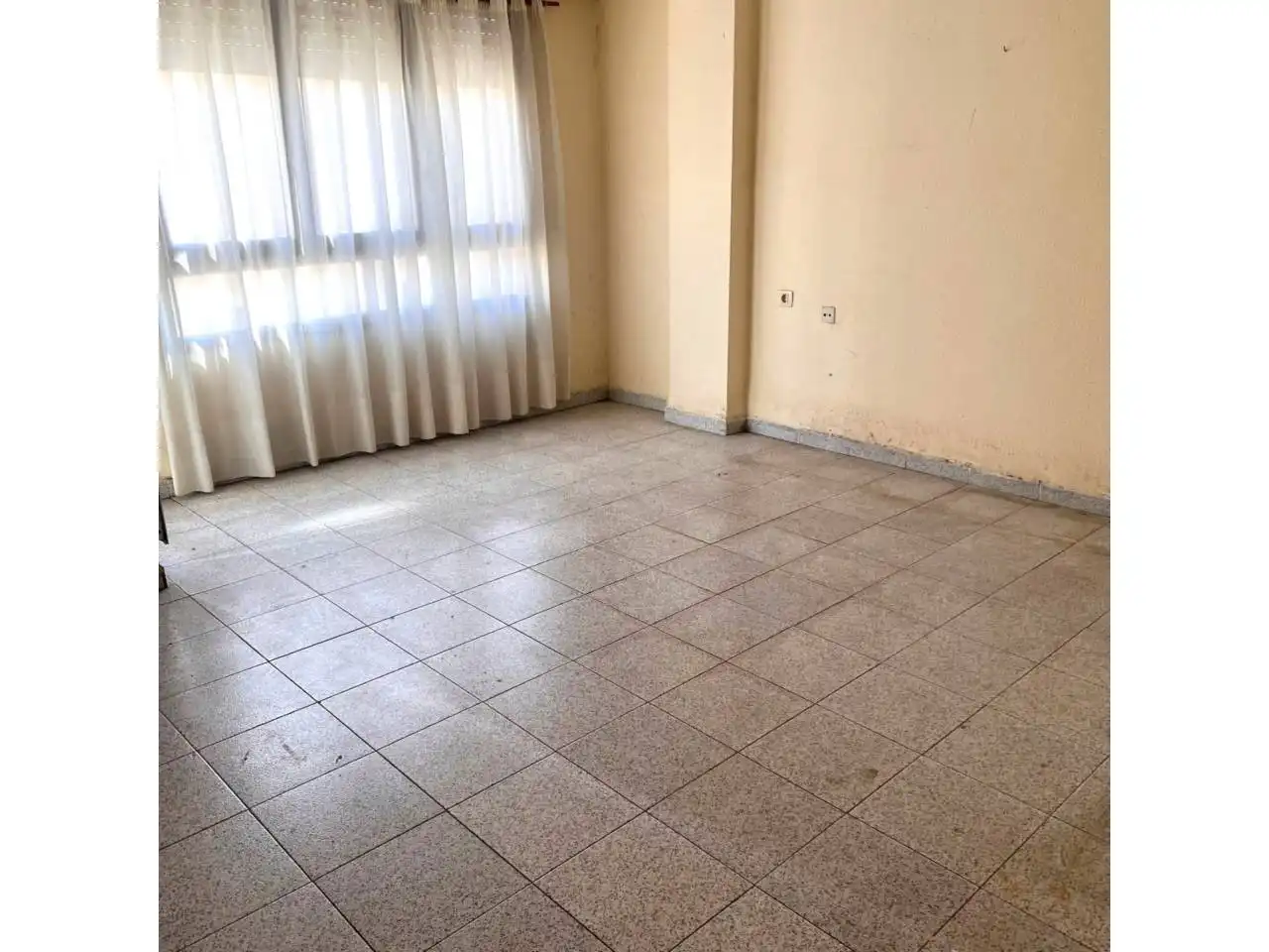 Piso en venta en Ensanche - Parque del Oeste