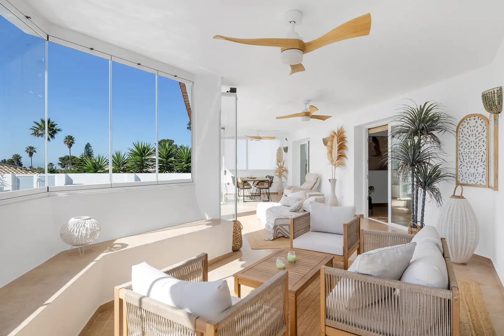 Terrassa de Casa o xalet en venda en Estepona amb Aire condicionat, Calefacció i Jardí privat