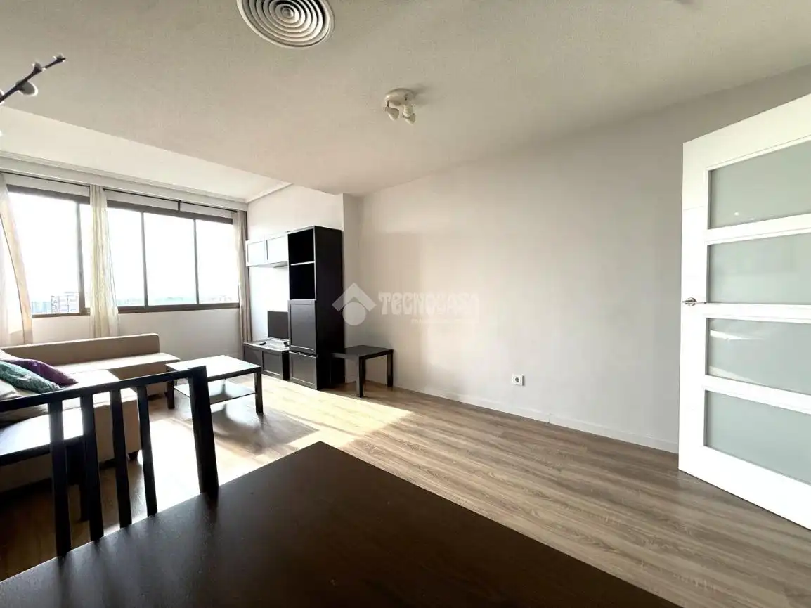 Habitación de Piso en venta en Madrid con Aire acondicionado y Calefacción