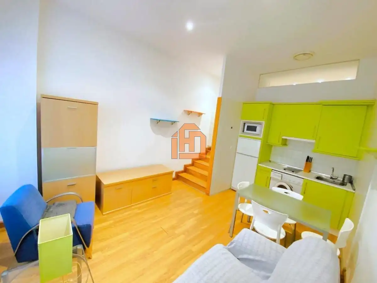 Apartament de lloguer a Calle Cascaleria, Casco Antiguo
