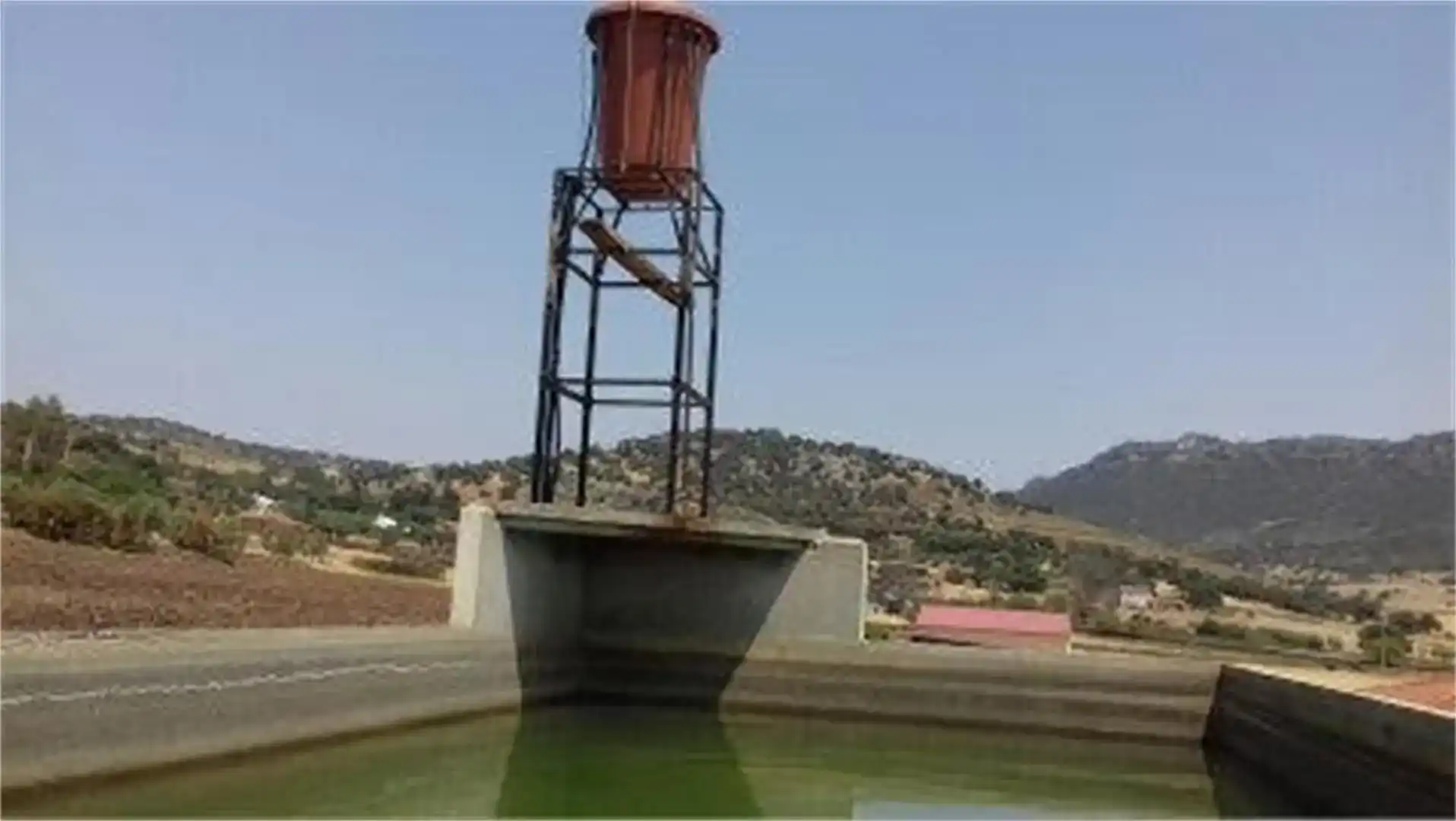 Piscina de Finca rústica en venda en Peñalsordo amb Aire condicionat, Piscina i Moblat