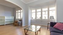 Living room of Flat for sale in  Barcelona Capital  with Air Conditioner, Heating and Balcony