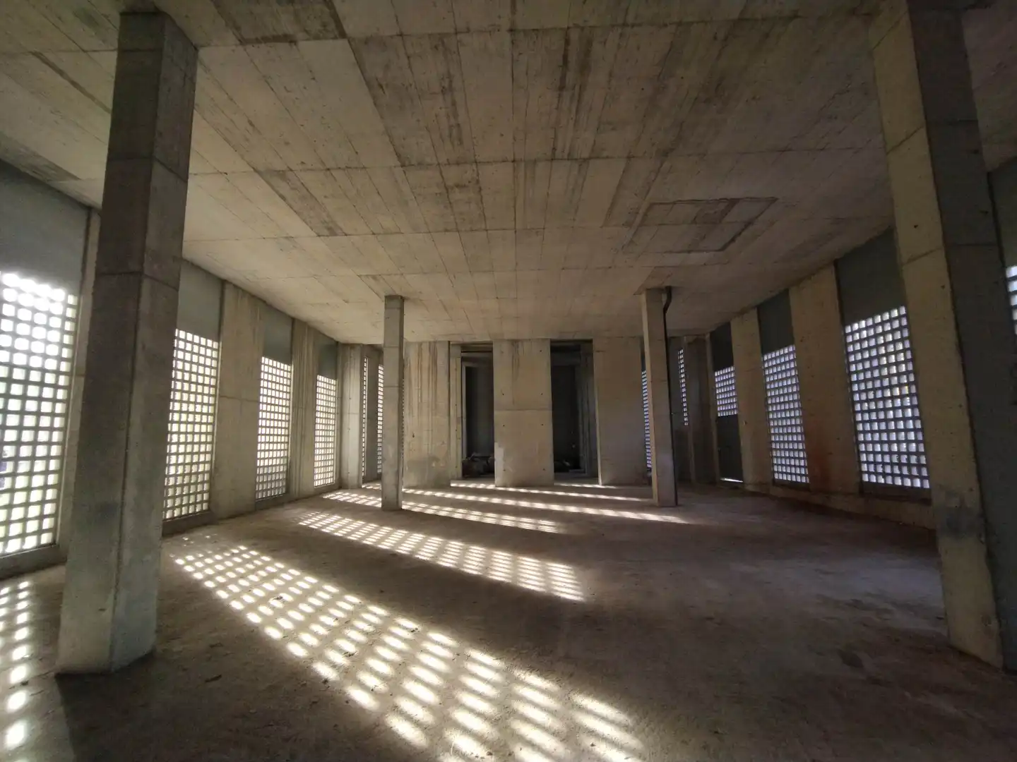 Business premises for sale in Avinguda del Vuit de Març 38, imagen 4