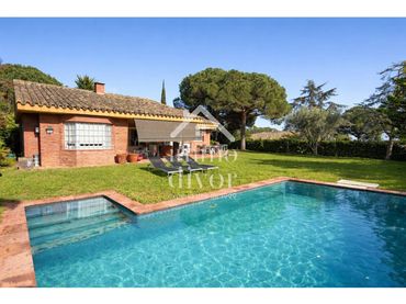 Maison avec piscine à vendre à Urbanizacion Supermaresme-Golf