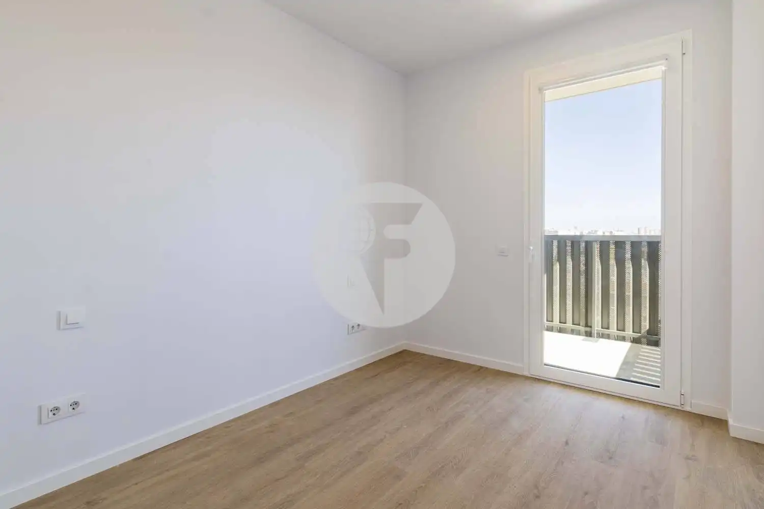 Habitación de Piso de alquiler en L'Hospitalet de Llobregat con Aire acondicionado, Calefacción y Terraza