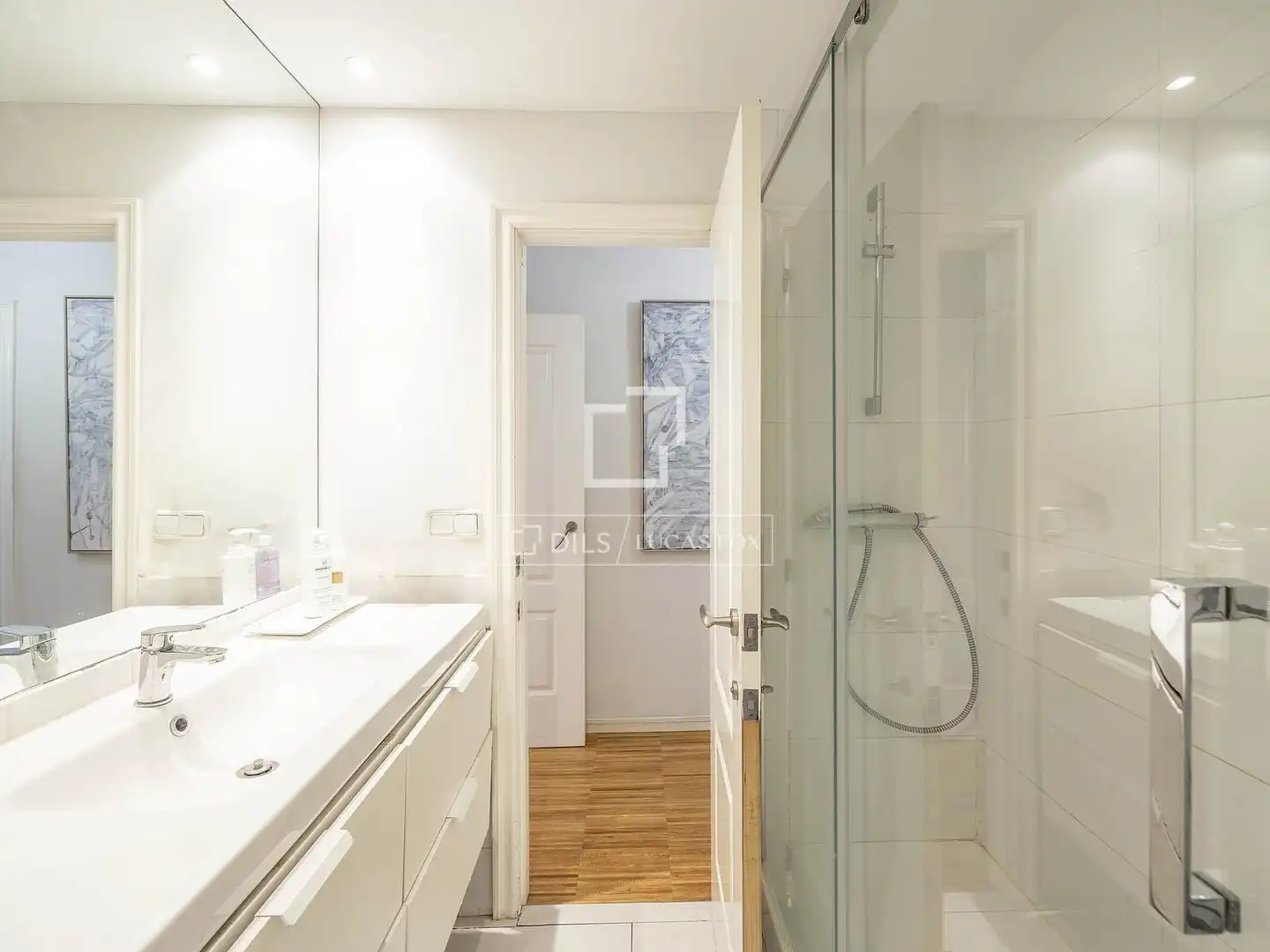 Baño de Piso en venta en Valencia con Aire acondicionado, Calefacción y Parquet