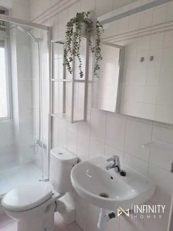 Baño de Piso de alquiler en Bilbao  con Calefacción