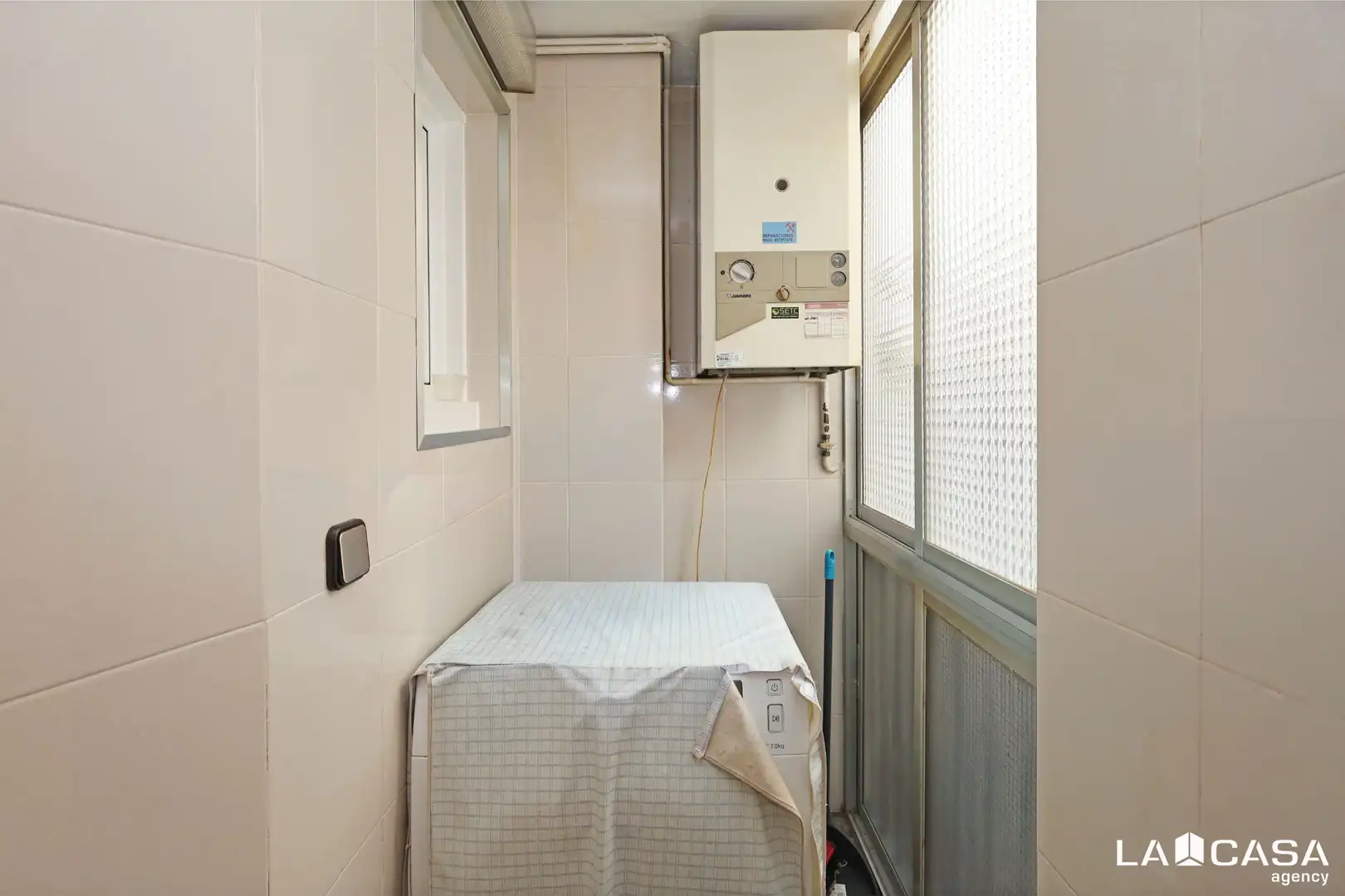 Piso con terraza en venta en Carrer de Josep Gras, imagen 43