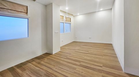 Foto 2 de Apartamento en venta en Praza Fernando Buesa, Cambre , A Coruña