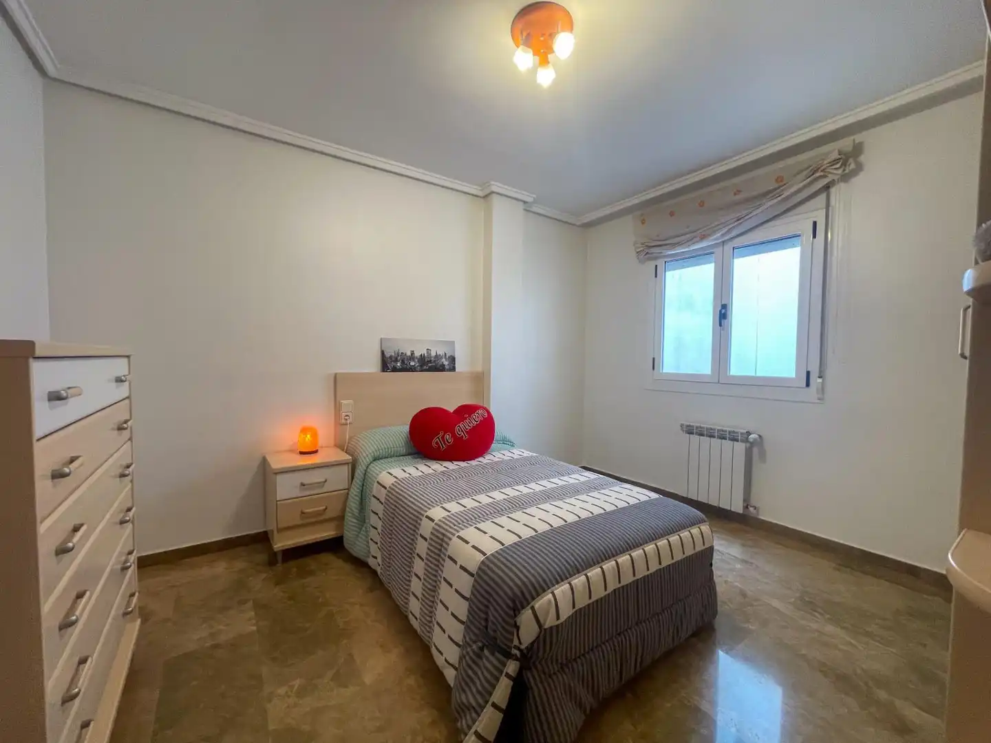 Flat for rent in Plaza JUAN GRANDIA, Requena