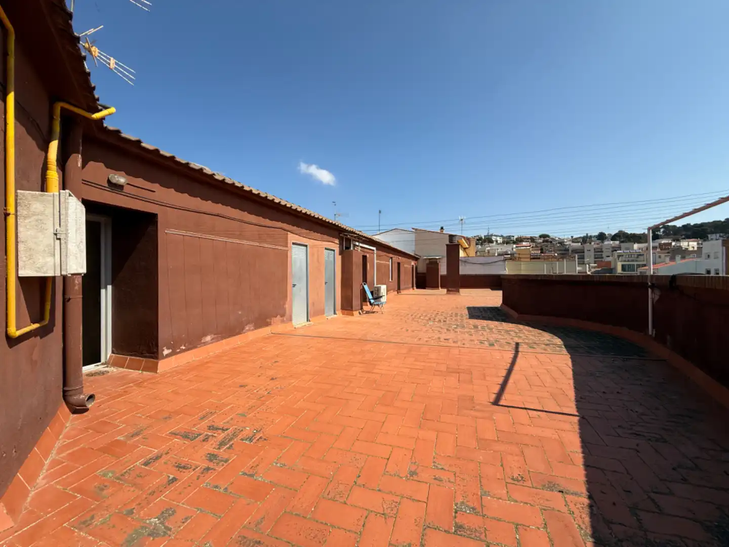 Exterior view of Flat for sale in Sant Just Desvern  with Air Conditioner, Heating and Parquet flooring