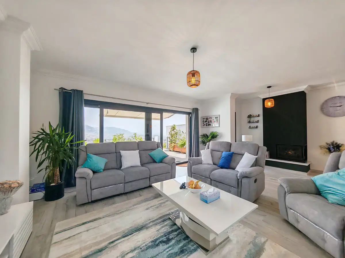 Terraced house for sale in La Mairena, imagen 3