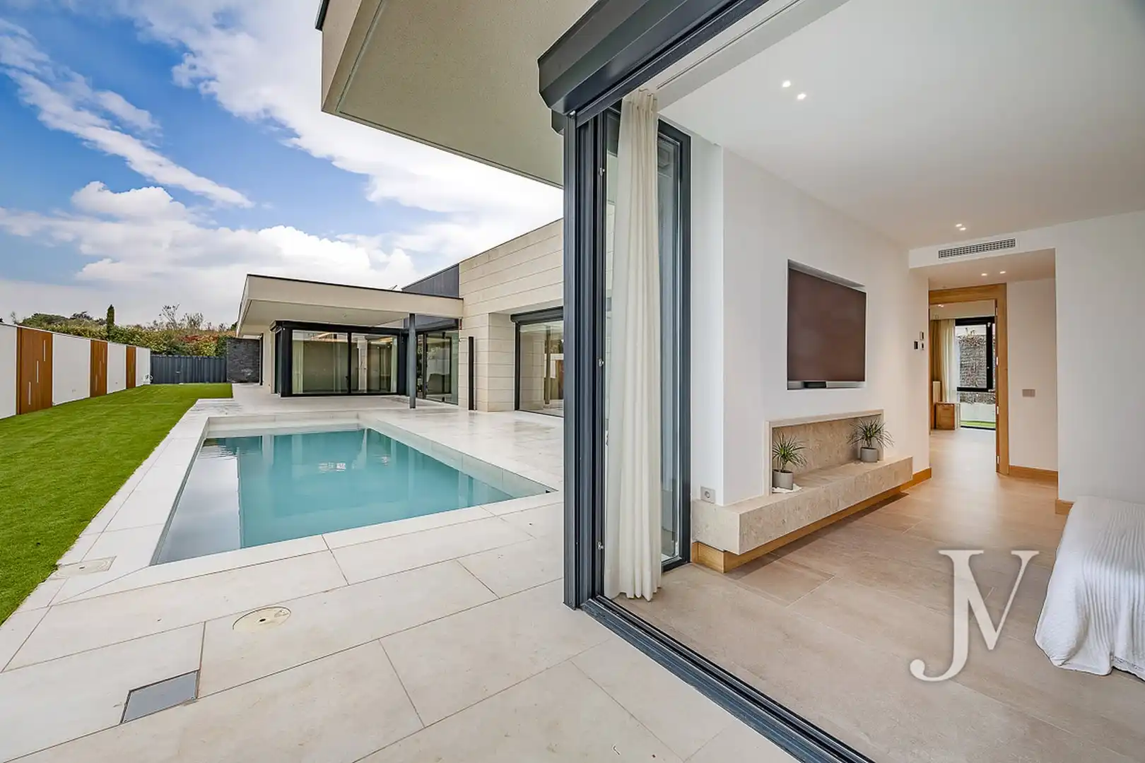 Piscina de Casa o chalet en venta en Boadilla del Monte con Aire acondicionado, Calefacción y Jardín privado