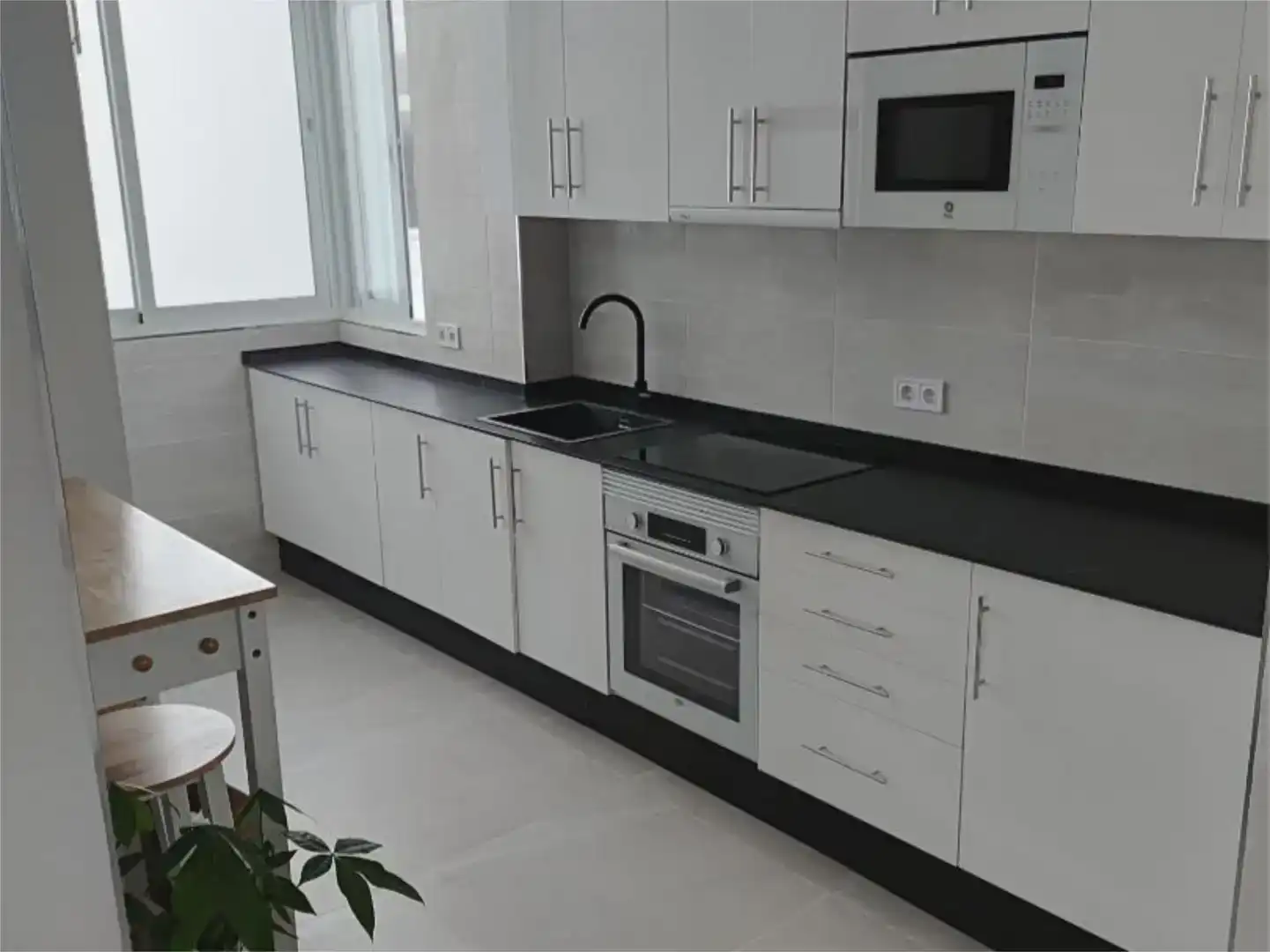 Cuina de Pis en venda en Fuengirola amb Aire condicionat i Balcó
