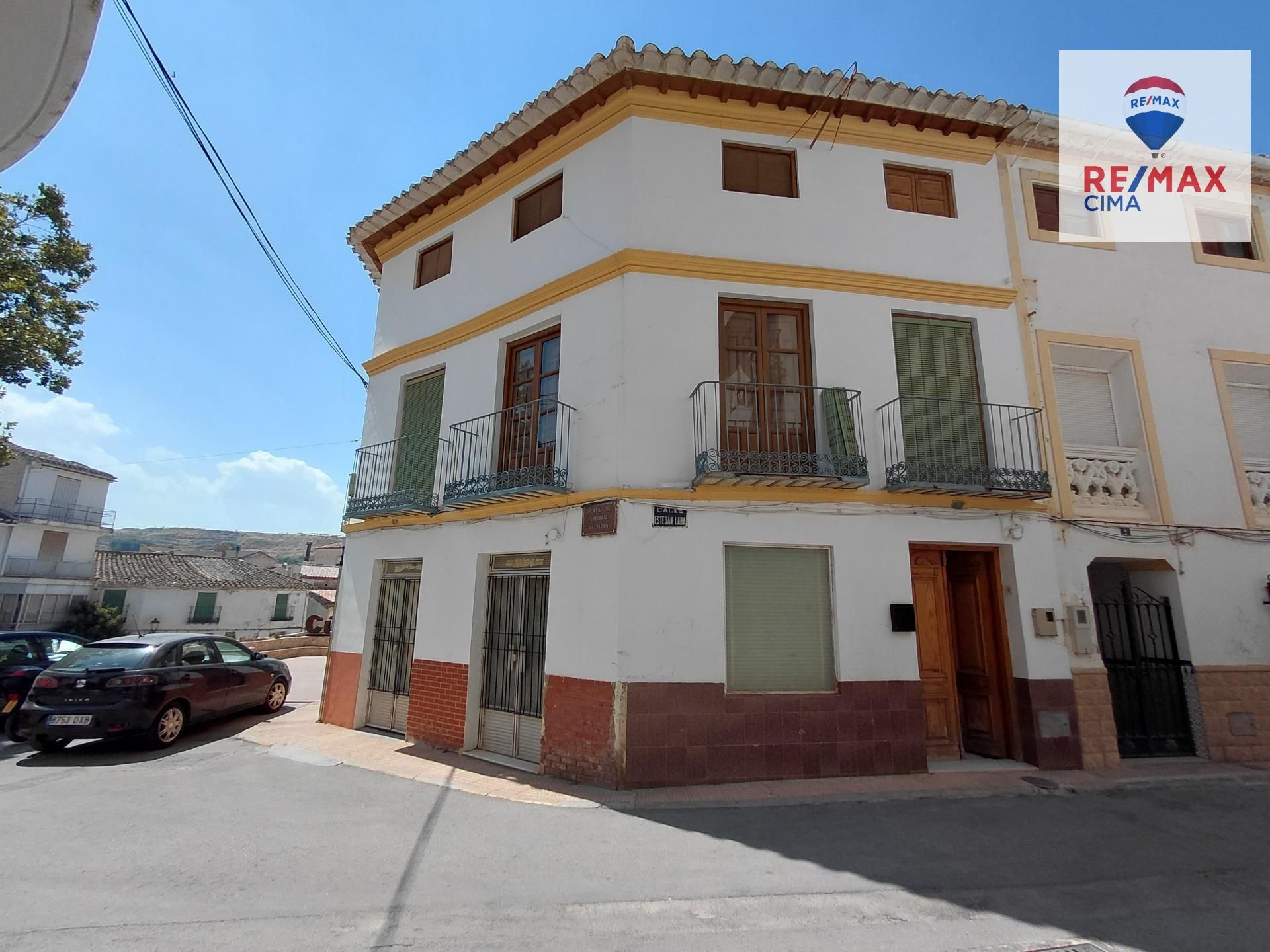 Exterior view of House or chalet for sale in Cúllar