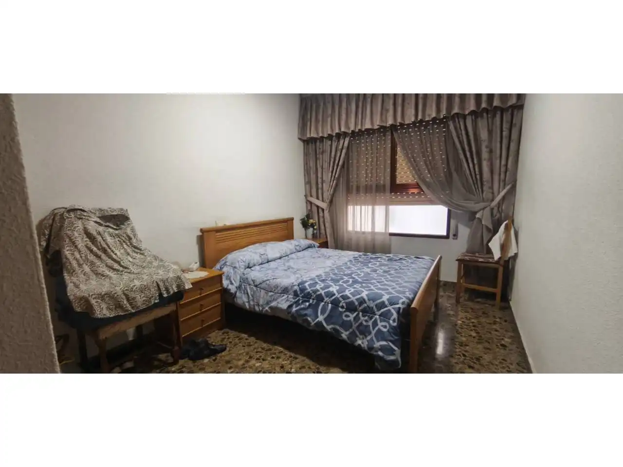 Habitación de Piso en venta en Alicante / Alacant con Calefacción y Balcón