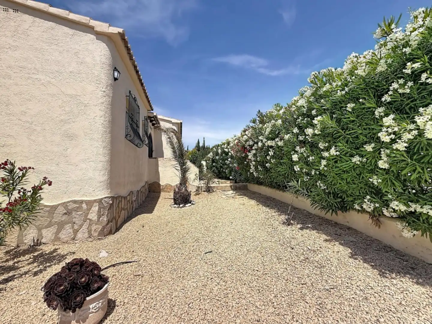Vista exterior de Casa o chalet en venta en Benitachell / El Poble Nou de Benitatxell con Aire acondicionado, Calefacción y Jardín privado