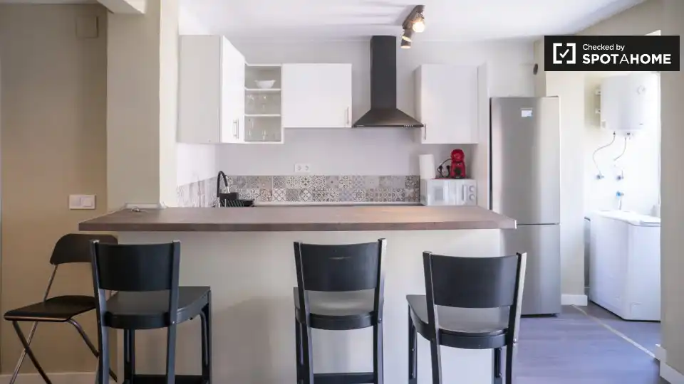 Cocina de Piso de alquiler en Valencia con Aire acondicionado, Calefacción y Amueblado