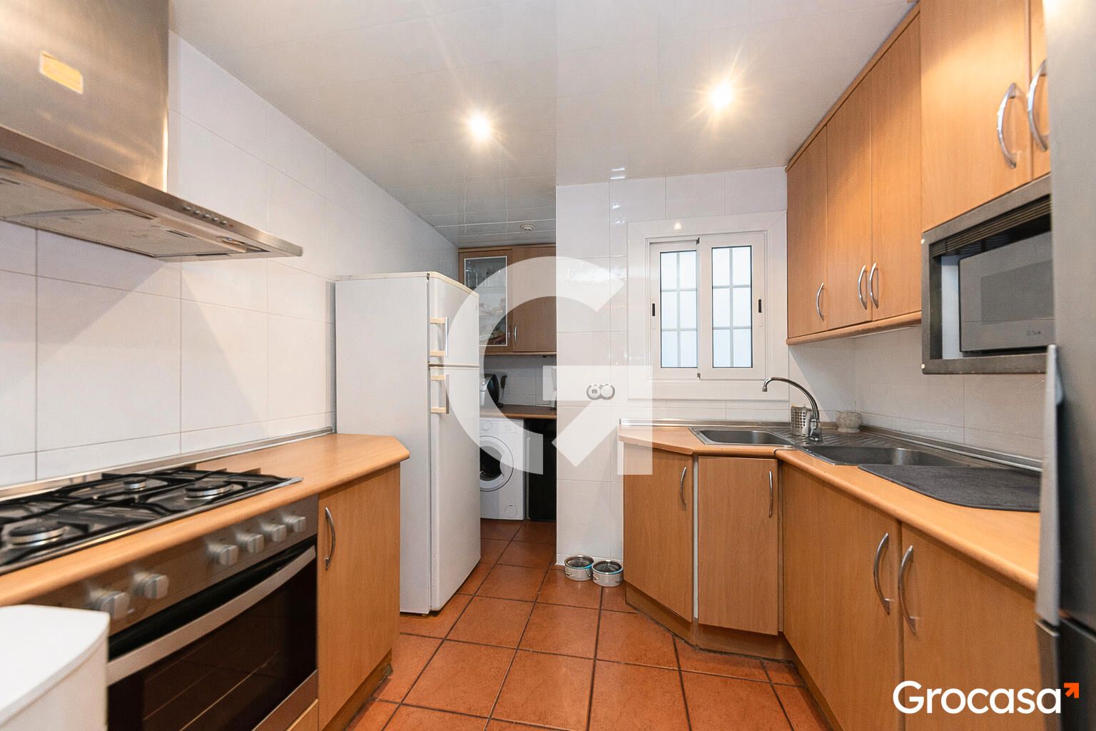 Cuina de Àtic en venda en Sant Boi de Llobregat amb Forn i Balcó