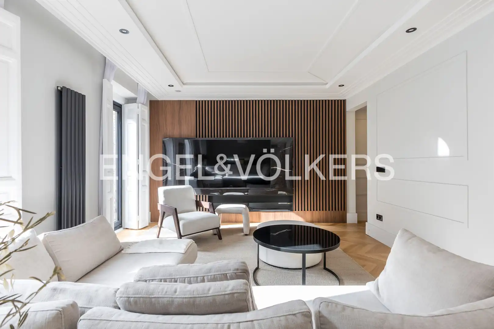 Living room of Flat for sale in Madrid  with Air Conditioner, Heating and Parquet flooring