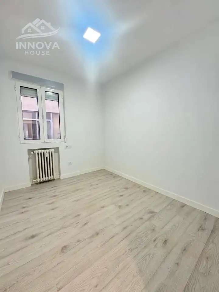 Dormitori de Pis en venda en Segovia amb Calefacció