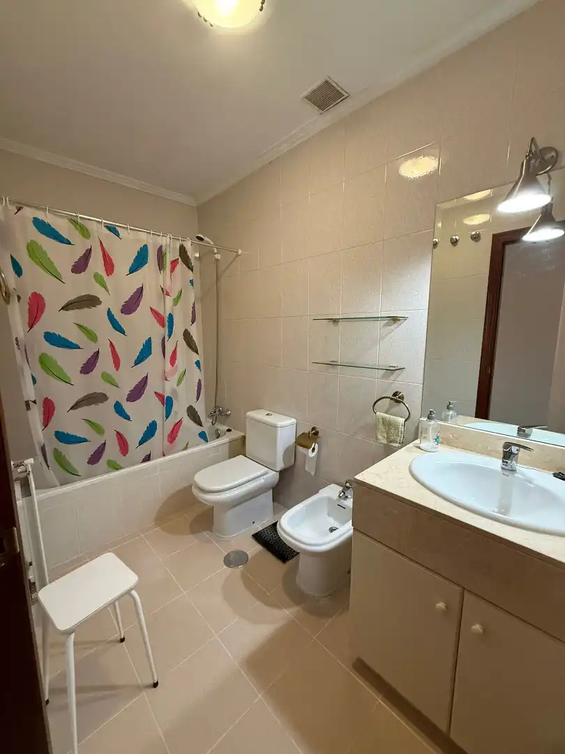 Badezimmer von Wohnung zum Verkauf in Oviedo  mit Heizung, Abstellraum und Möbliert