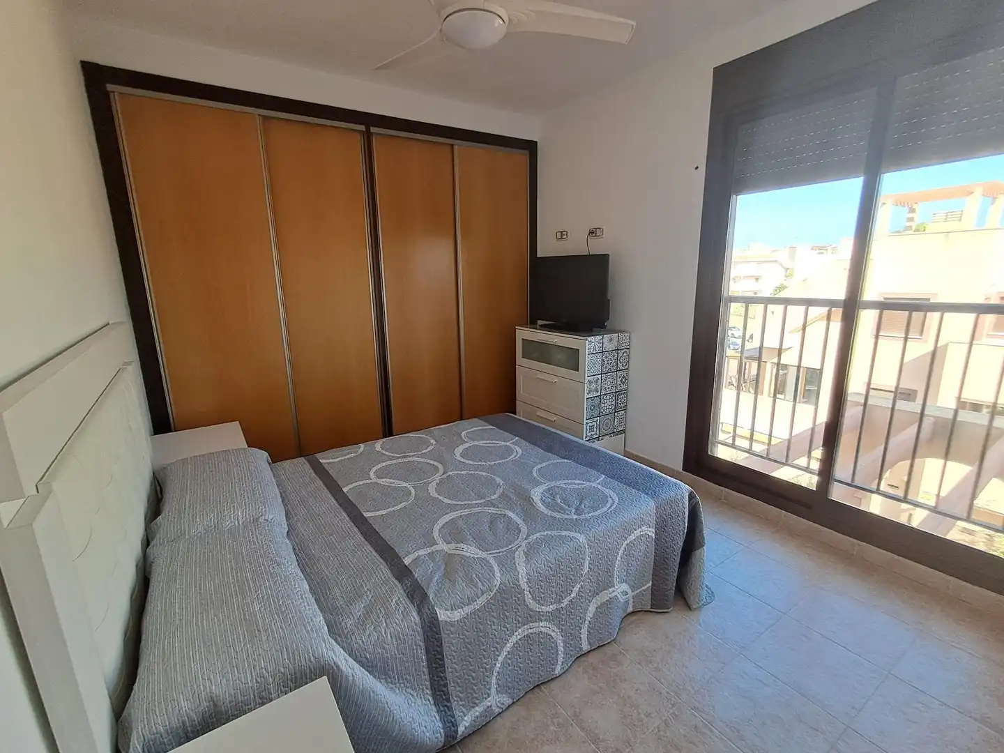 Schlafzimmer von Dachboden zum Verkauf in Águilas mit Klimaanlage, Heizung und Privatgarten