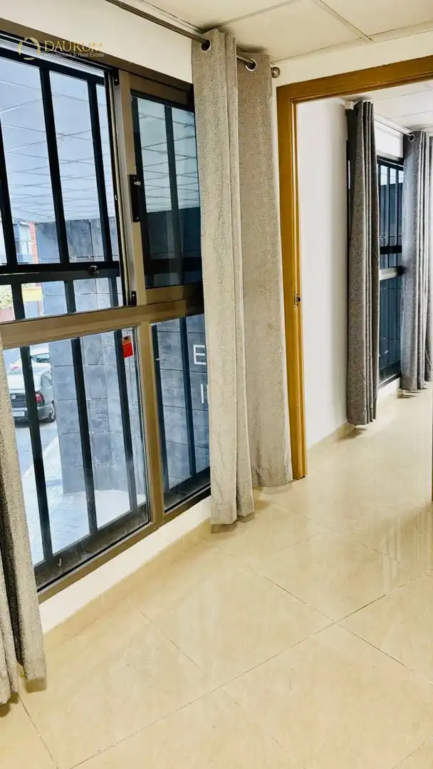 Terraza de Oficina en venta en Quart de Poblet con Aire acondicionado, Terraza y Amueblado