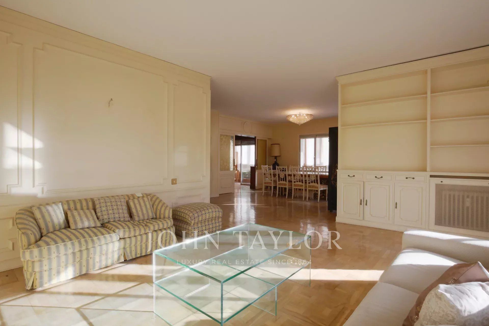 Sala d'estar de Pis en venda en  Madrid Capital amb Calefacció, Terrassa i Traster