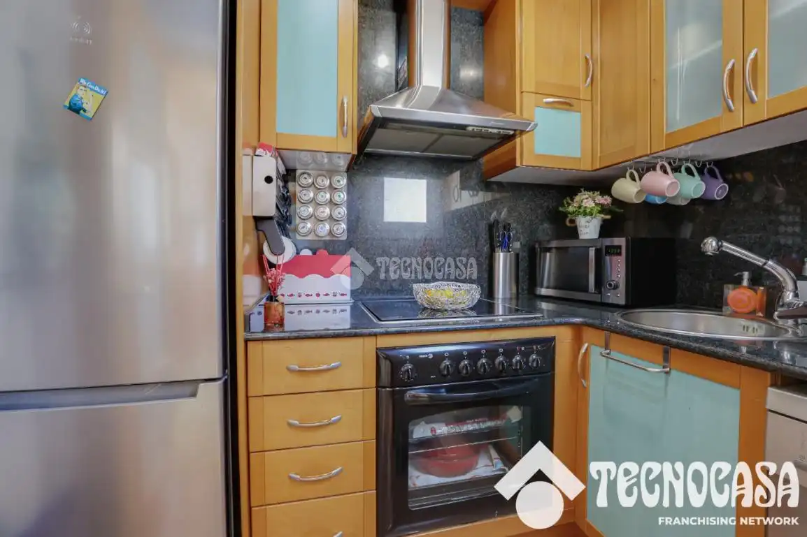 Cocina de Piso en venta en Barcelona con Aire acondicionado