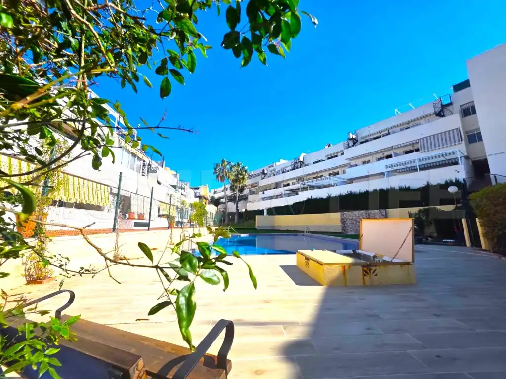 Apartamento en venta en Calle Poseidon, Nueva Torrequebrada