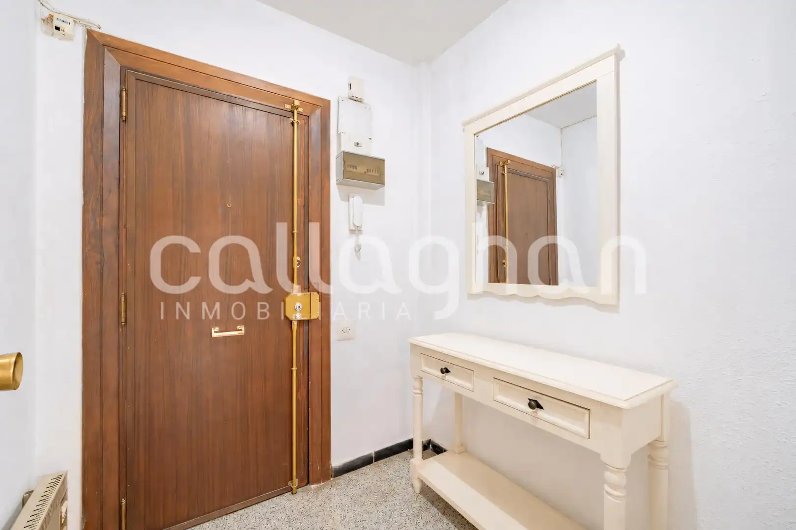 Wohnung zum Verkauf in Valencia mit Möbliert und Balkon