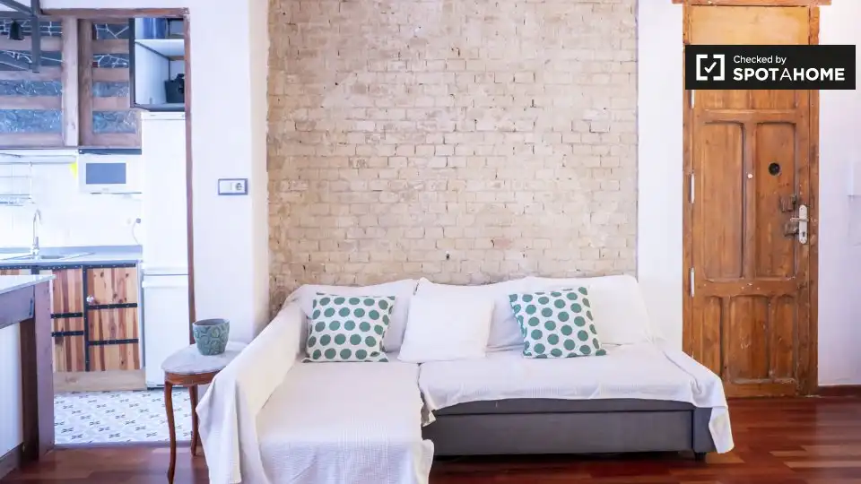 Flat with terrace to rent in L'Eixample, imagen 7