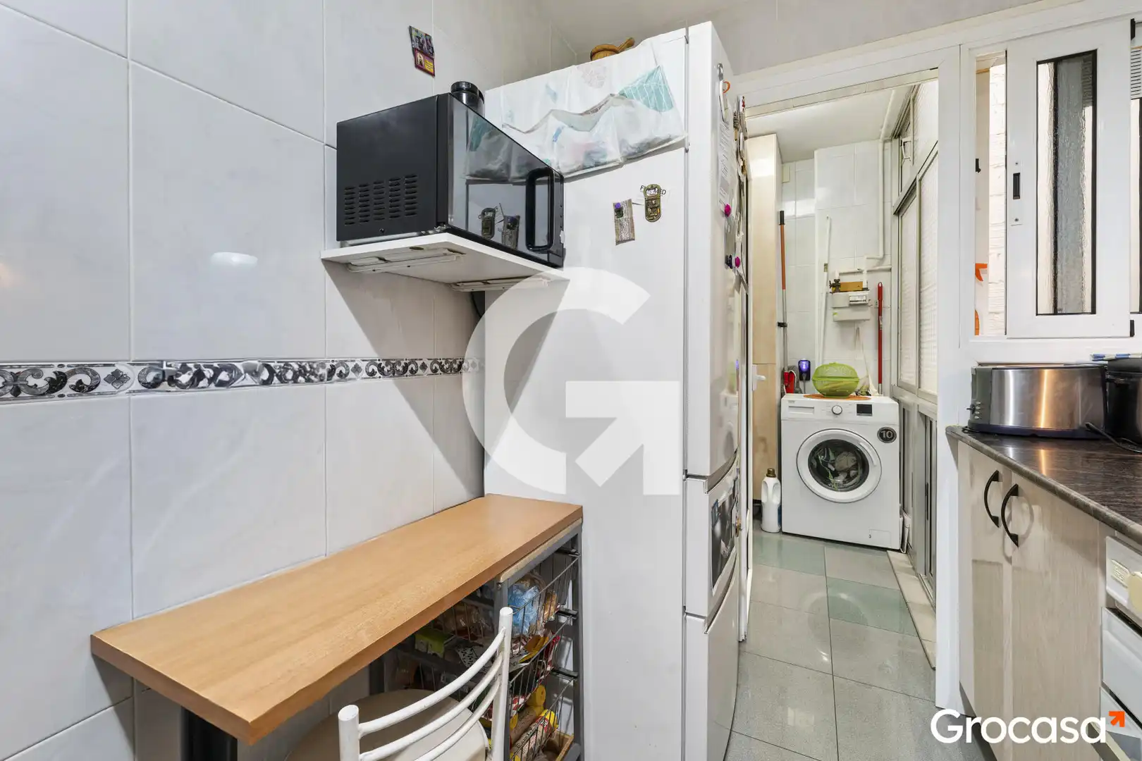 Cuina de Pis en venda en L'Hospitalet de Llobregat amb Aire condicionat, Calefacció i Moblat