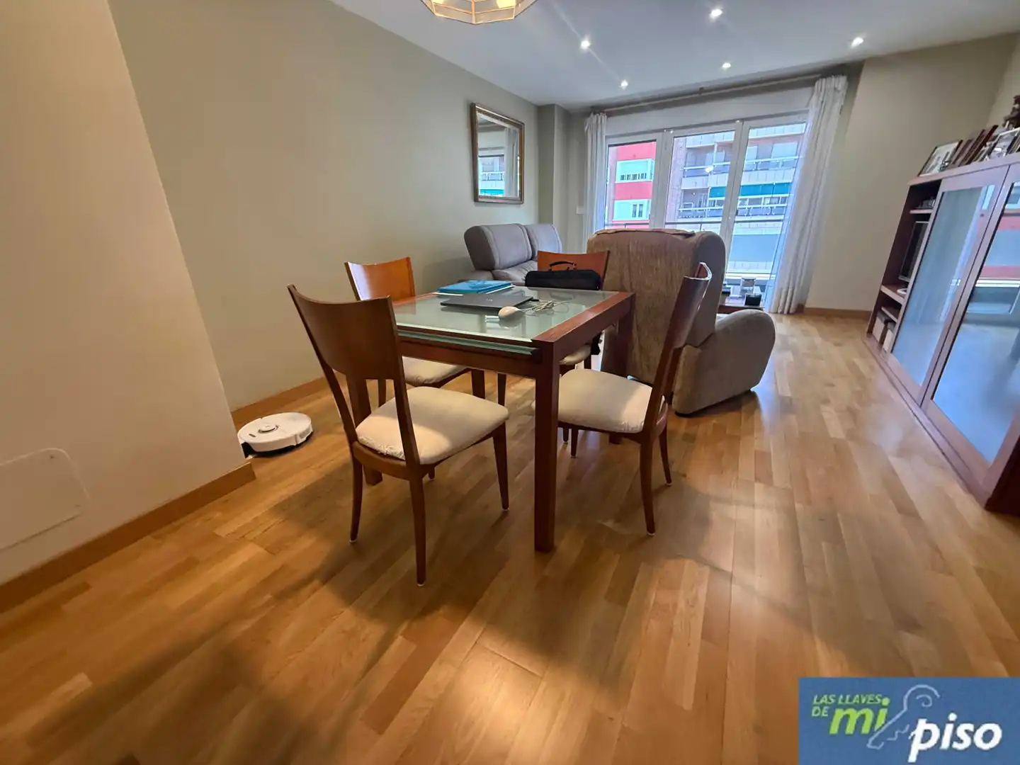 Comedor de Piso en venta en Valladolid con Calefacción, Parquet y Terraza