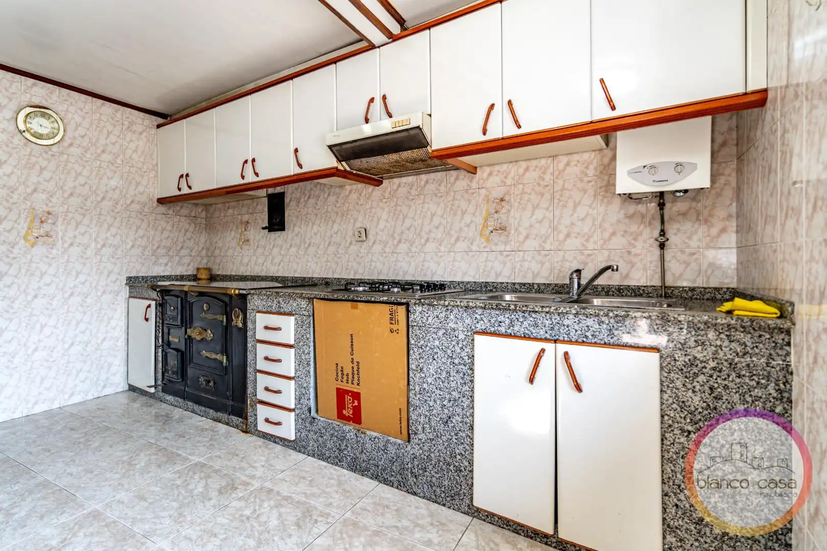 Cocina de Casa o chalet en venta en Santa Comba con Trastero