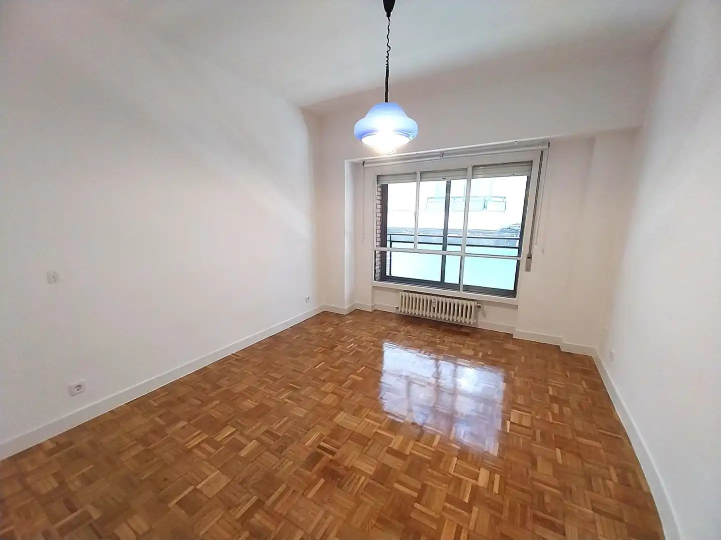 Dormitori de Pis en venda en Valladolid amb Calefacció, Parquet i Terrassa