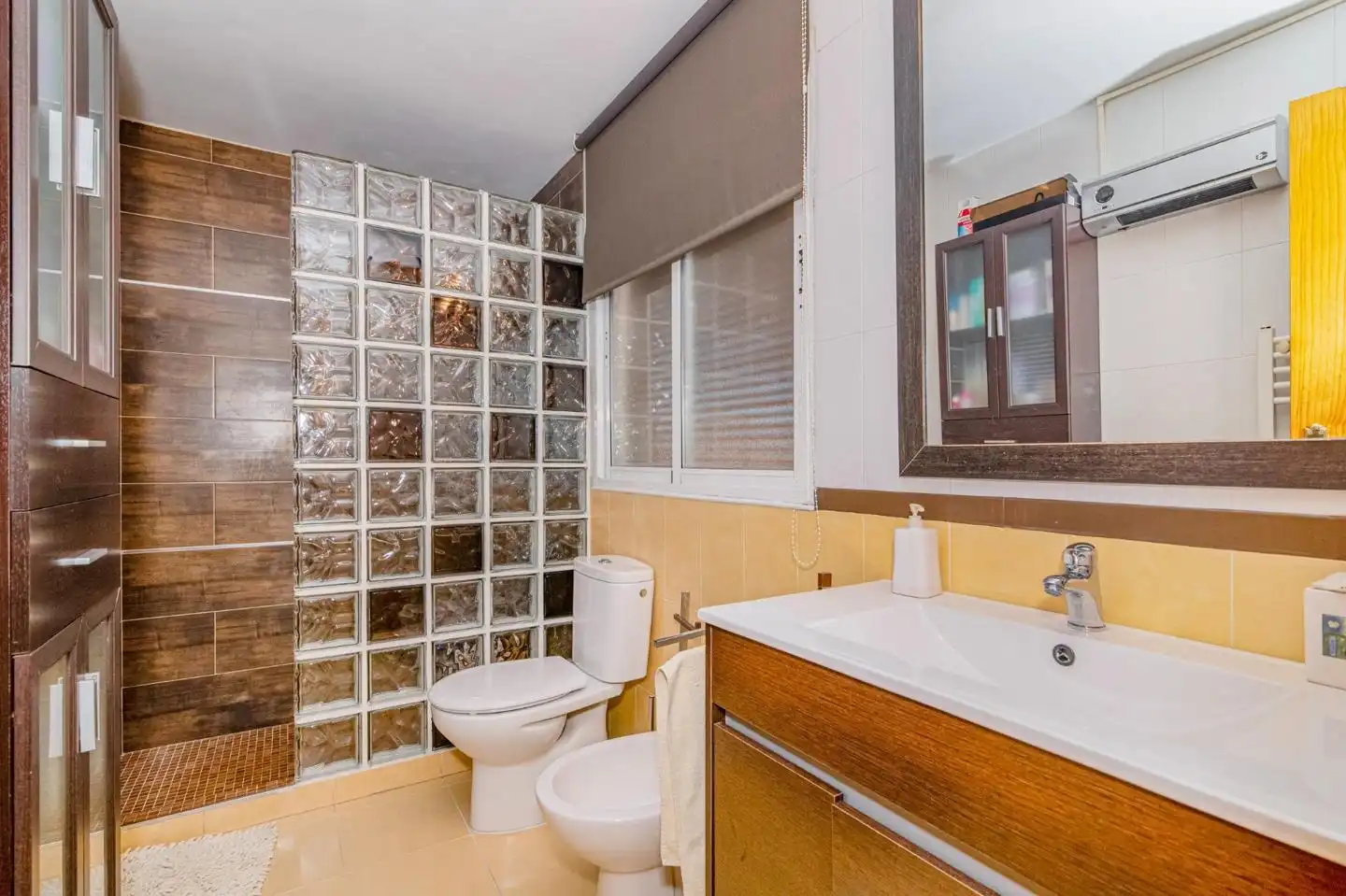 Bathroom of Houses for sale in Cijuela  with Heating, Private garden and Terrace
