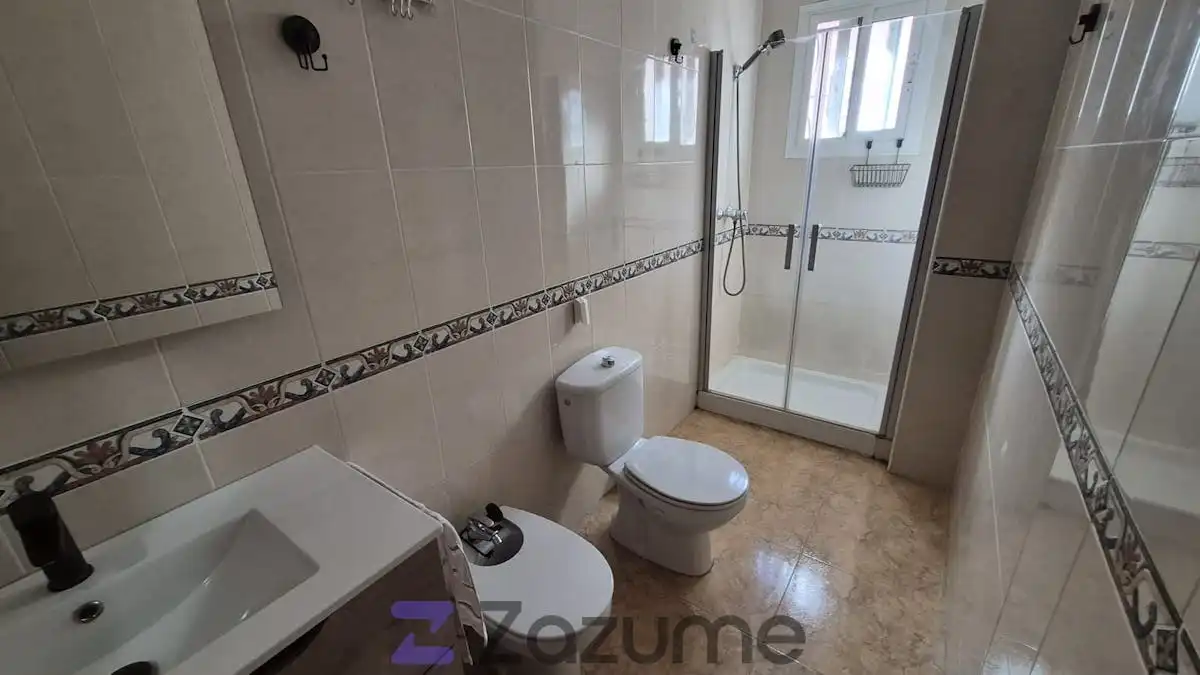 Baño de Piso de alquiler en Alcantarilla con Aire acondicionado, Amueblado y Horno