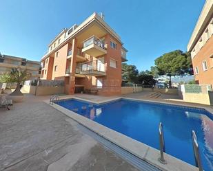 Piscina de Planta baixa en venda en Mont-roig del Camp amb Aire condicionat, Terrassa i Moblat