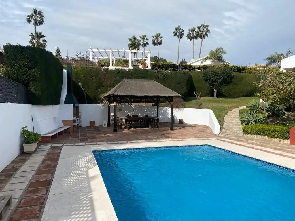 Chalet con piscina en venta en Calle Aceituno, imagen 54