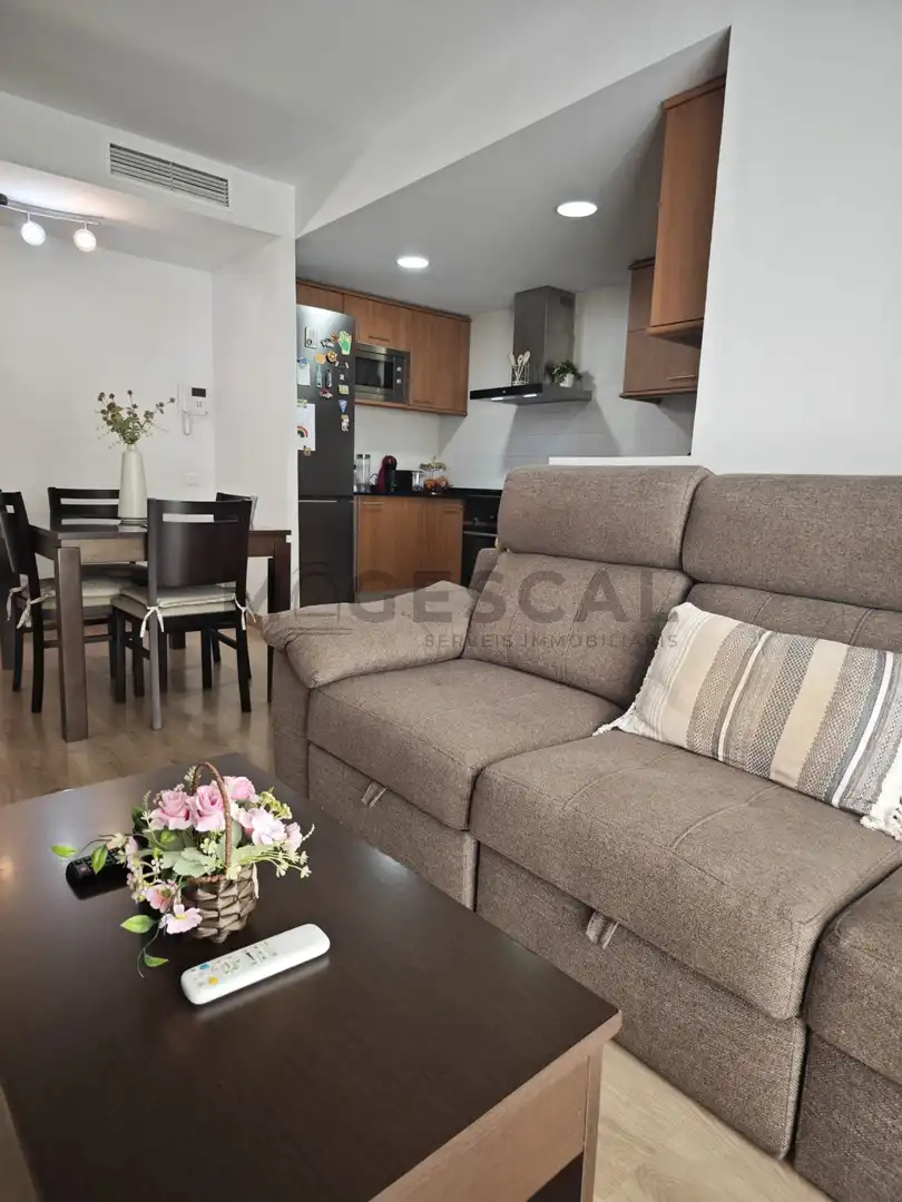Living room of Flat for sale in Montcada i Reixac  with Air Conditioner, Heating and Furnished