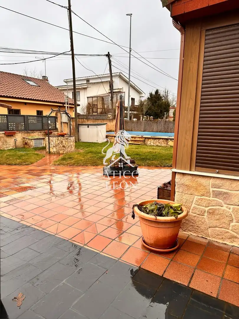 Terraza de Casa o chalet en venta en Cuadros con Calefacción, Jardín privado y Trastero
